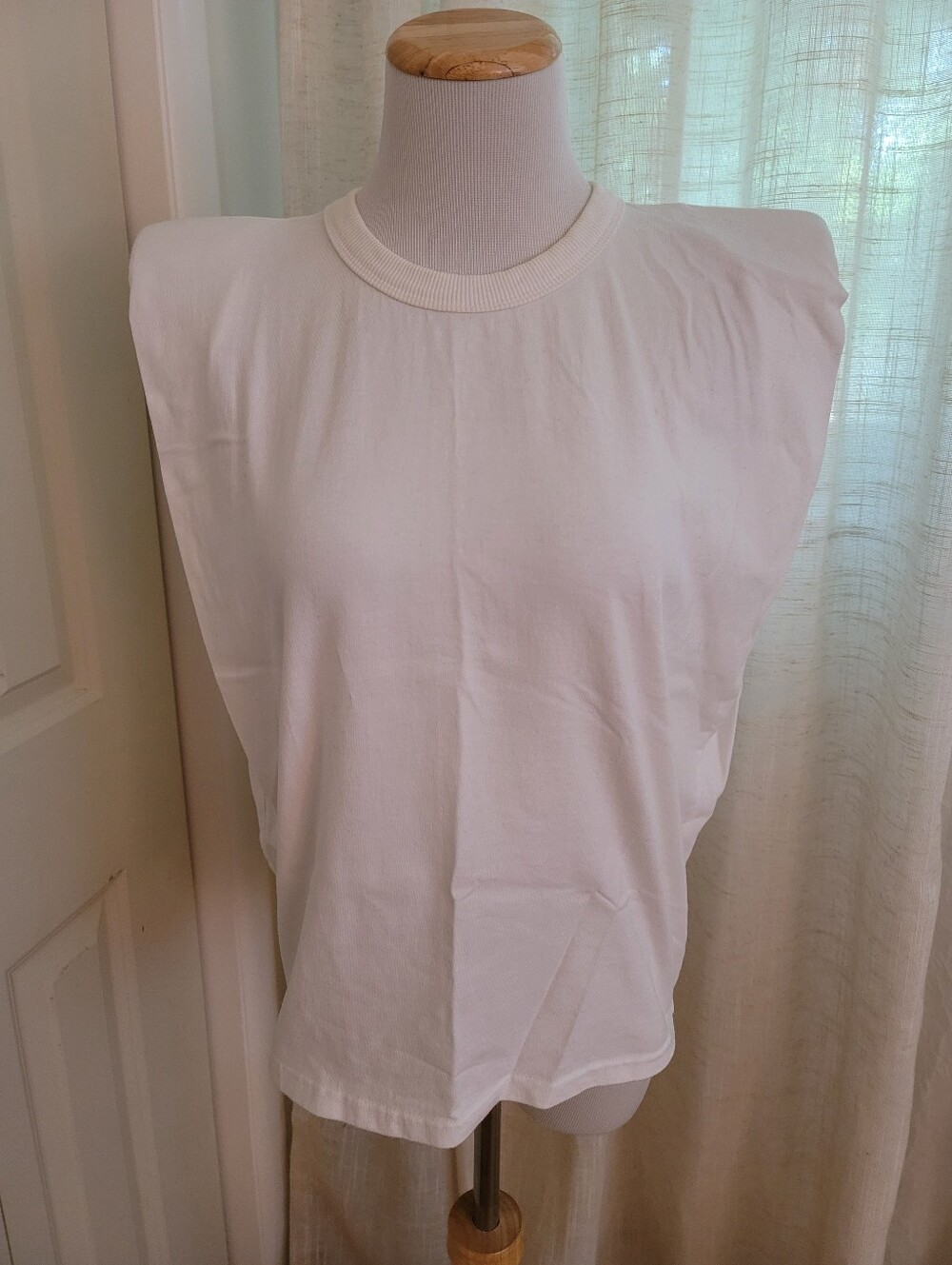 The Frankie Shop Eva White Padded-Shoulder Muscle Tee Size XS NWOT